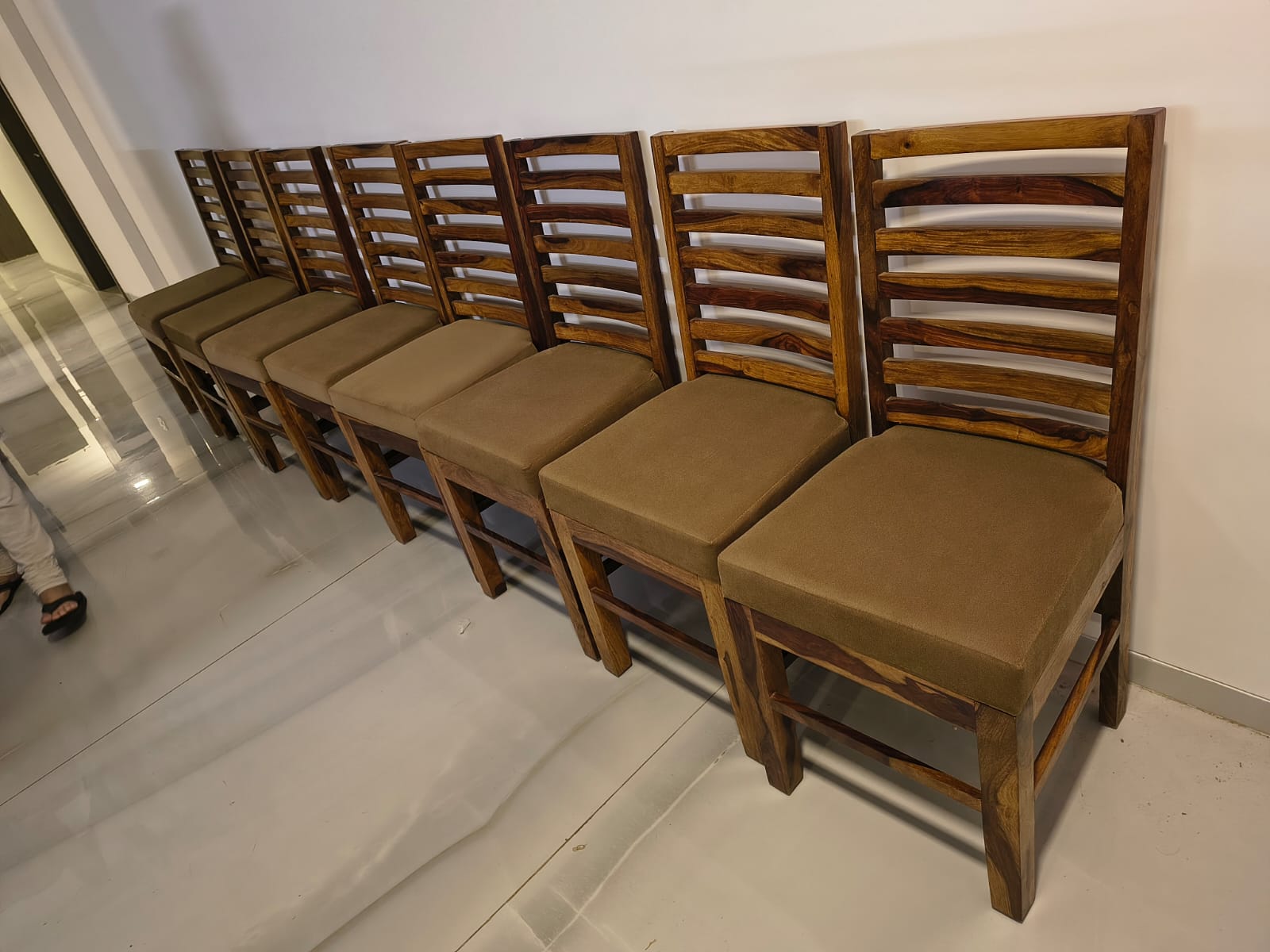 Dining chair